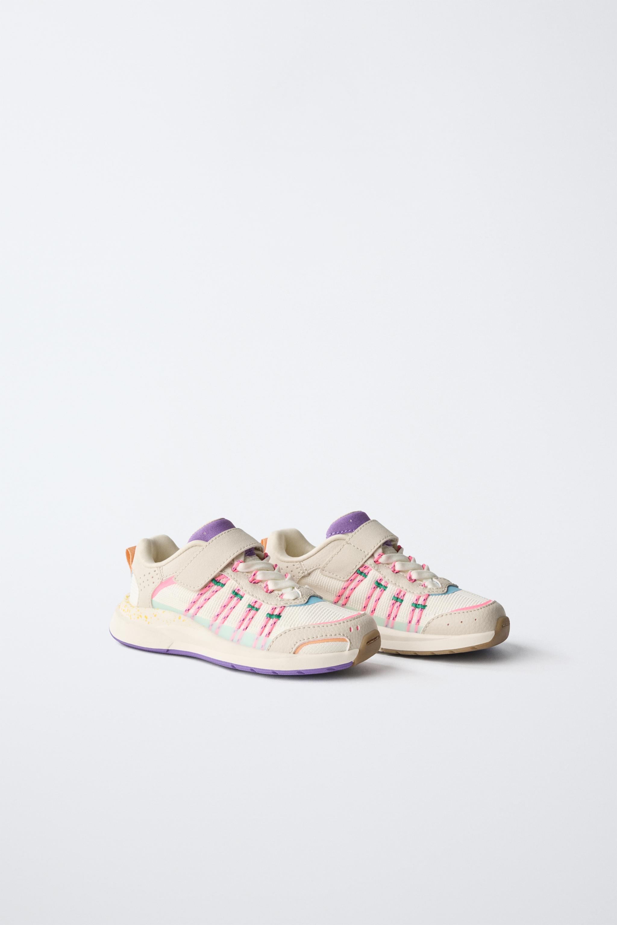 BAREFOOT SNEAKERS